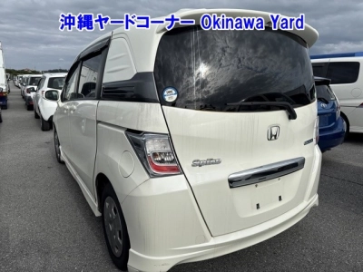 HONDA FREED SPIKE