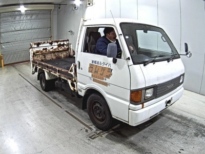 MAZDA BONGO BRAWNY TRUCK