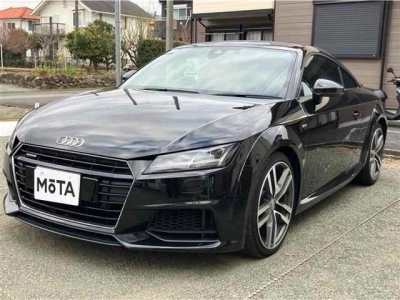 AUDI TT