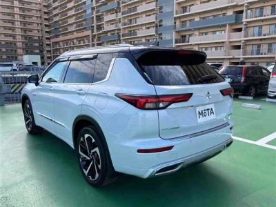 MITSUBISHI OUTLANDER PHEV