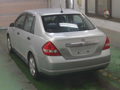 NISSAN TIIDA LATIO