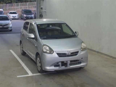 TOYOTA PIXIS EPOCH