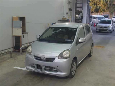 TOYOTA PIXIS EPOCH