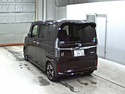 HONDA N BOX CUSTOM