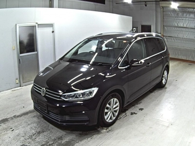 VOLKSWAGEN GOLF TOURAN