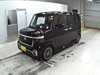 HONDA N BOX CUSTOM