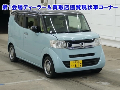 HONDA N-BOX SLASH