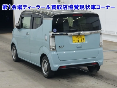 HONDA N-BOX SLASH