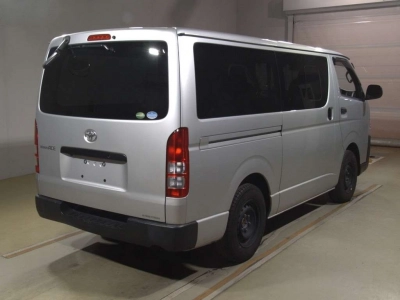 TOYOTA REGIUS VAN