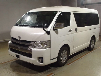 TOYOTA HIACE WAGON