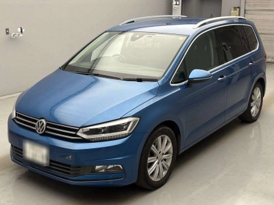 VOLKSWAGEN GOLF TOURAN