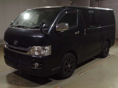TOYOTA REGIUS VAN