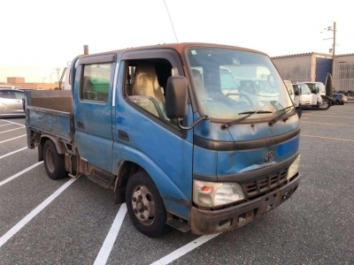 TOYOTA DYNA TRUCK