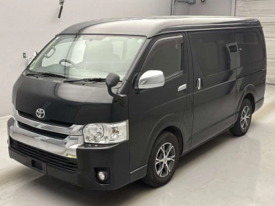 TOYOTA HIACE WAGON