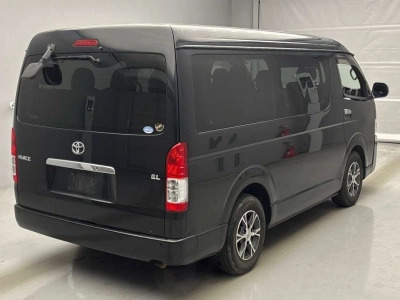 TOYOTA HIACE WAGON