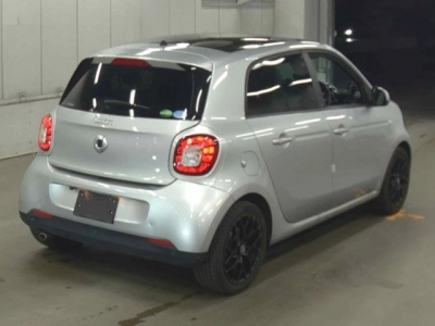 SMART FOURFOUR