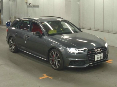 AUDI S4 AVANTE