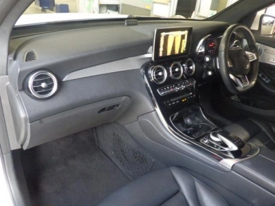 MERCEDES BENZ GLC