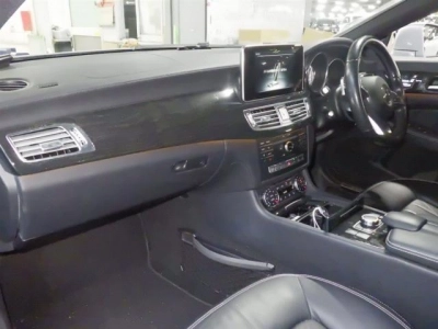 MERCEDES BENZ AMG CLS