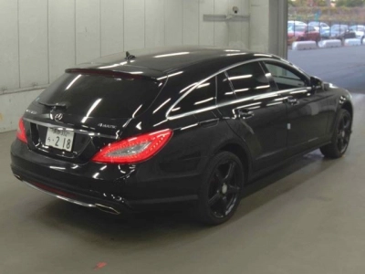 MERCEDES BENZ CLS SHOOTING BRAKE