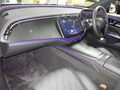 MERCEDES BENZ E CLASS