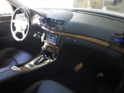 MERCEDES BENZ E CLASS
