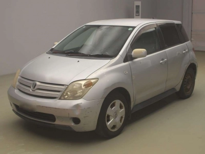 TOYOTA IST