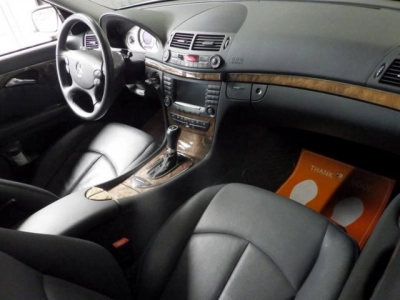 MERCEDES BENZ E CLASS