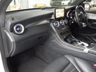 MERCEDES BENZ AMG GLC