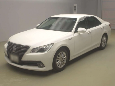 TOYOTA CROWN HYBRID
