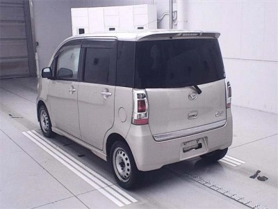 DAIHATSU TANTO EXE