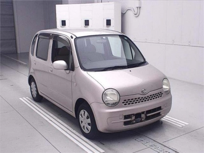 DAIHATSU MOVE LATTE
