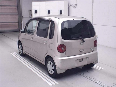 DAIHATSU MOVE LATTE