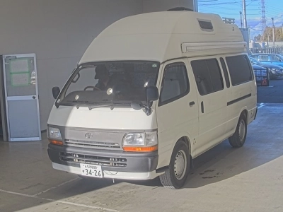 TOYOTA HIACE COMMUTER