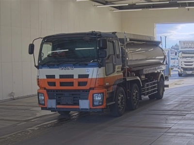 ISUZU GIGA