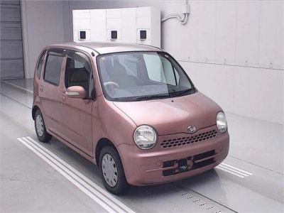 DAIHATSU MOVE LATTE