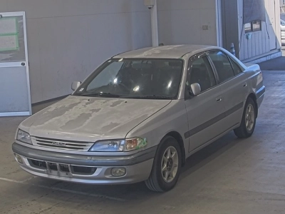 TOYOTA CARINA