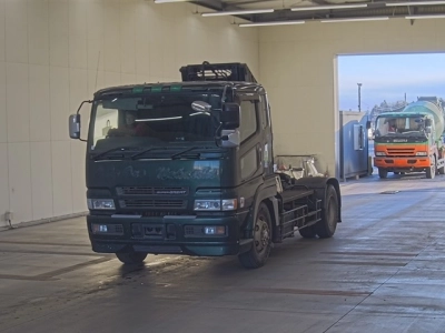 MITSUBISHI FUSO SUPER GREAT