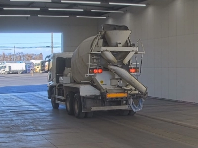 MITSUBISHI FUSO SUPER GREAT