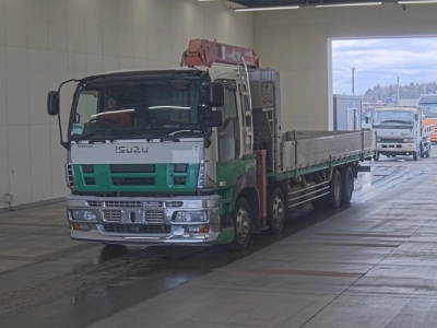 ISUZU GIGA