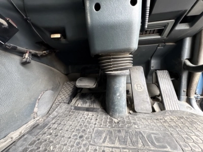 MITSUBISHI FUSO SUPER GREAT