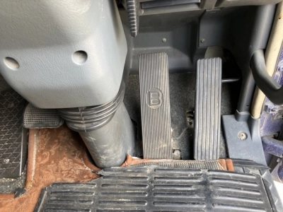 MITSUBISHI FUSO SUPER GREAT