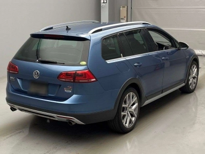 VOLKSWAGEN GOLF ALLTRACK