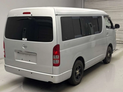 TOYOTA HIACE WAGON