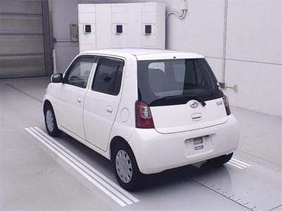 DAIHATSU ESSE