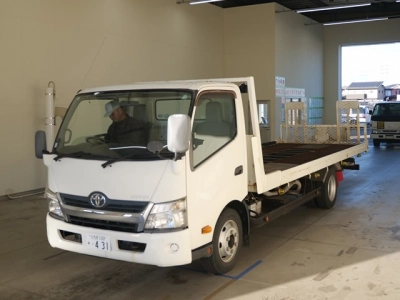 TOYOTA DYNA