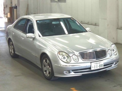 MERCEDES BENZ E CLASS