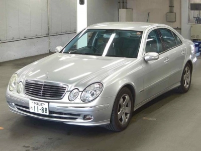 MERCEDES BENZ E CLASS