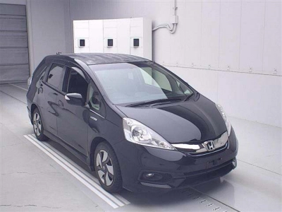 HONDA FIT SHUTTLE