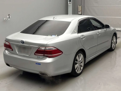 TOYOTA CROWN HYBRID